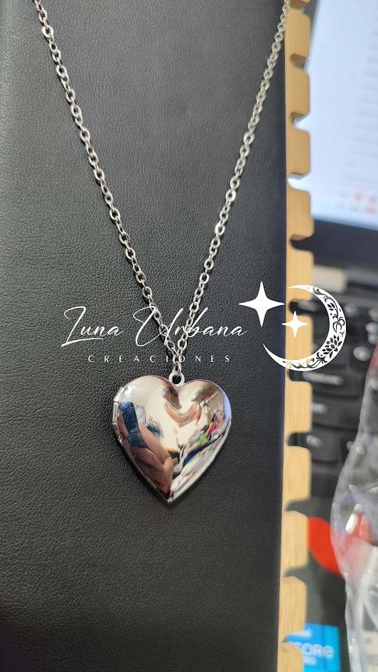 Collar relicario en forma de corazón de Acero inoxidable
