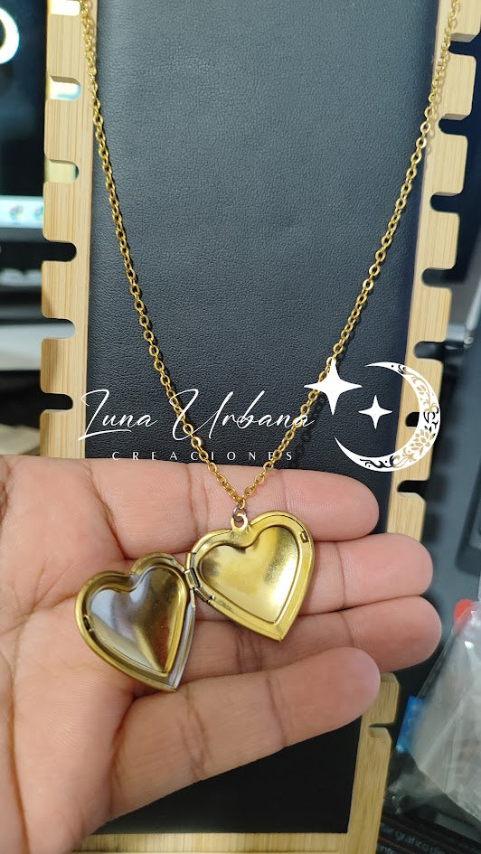 Collar relicario en forma de corazón de Acero inoxidable